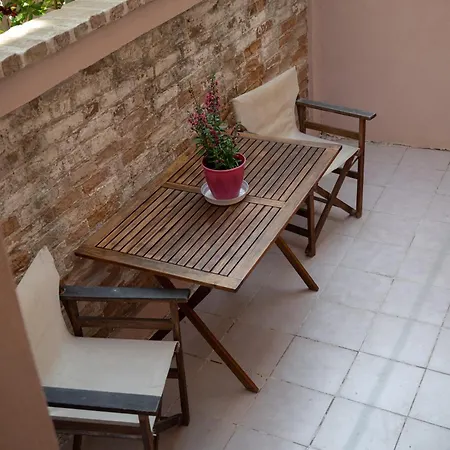 Διαμέρισμα Filoxenia Dd *